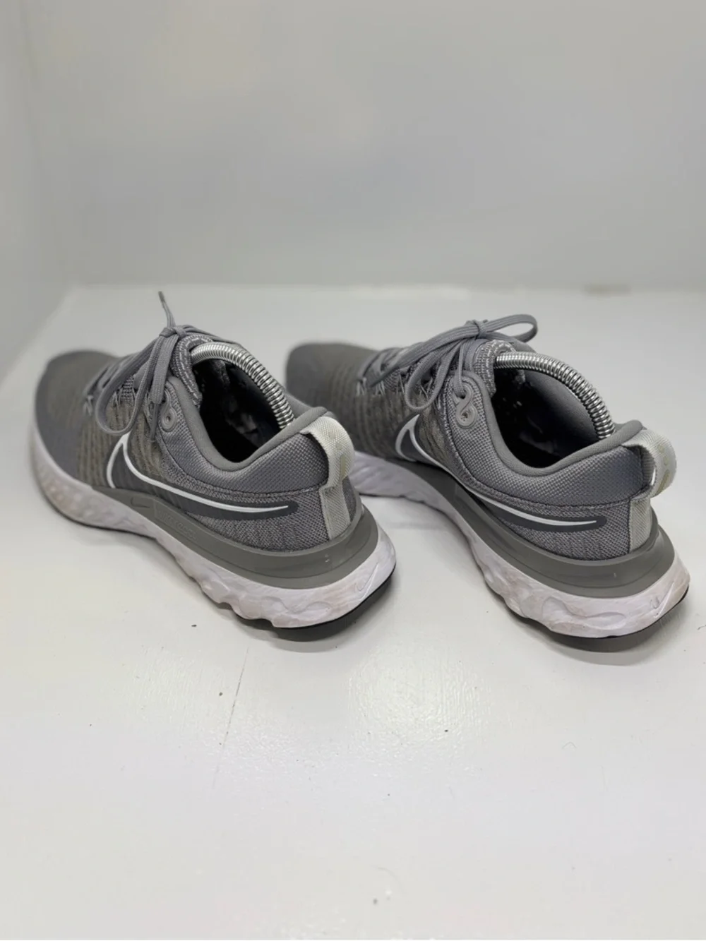 Nike React Infinity Flyknit Women’s Running Shoes size 9.5 Gray White Athletic